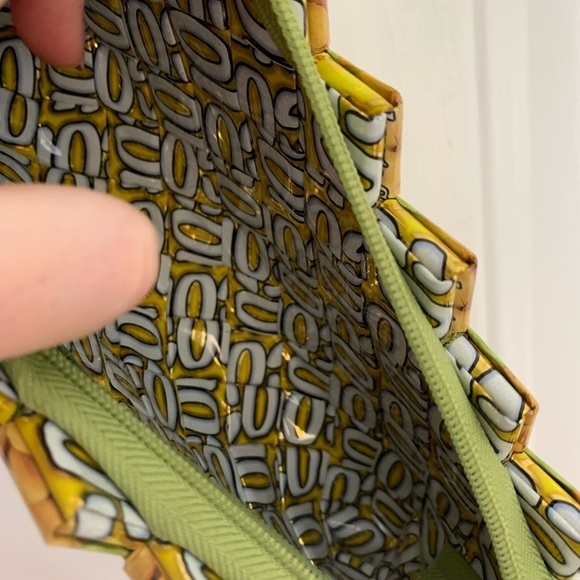Ecosit Funky Yellow and Green Wristlet - Picture 4 of 5